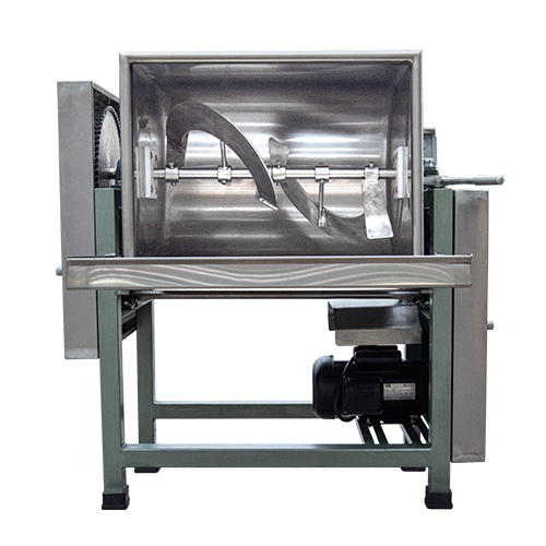 Blade Mixer
